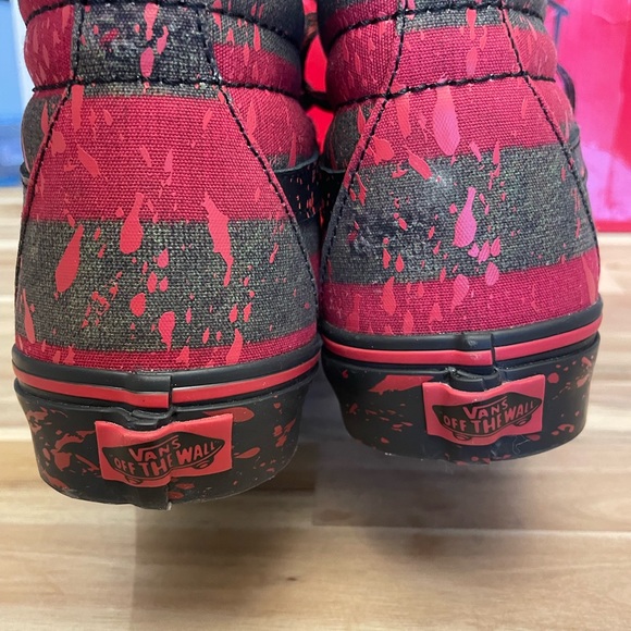 Vans, Special Edition, House of Terror Sk8-Hi Sneakers. - Picture 6 of 6